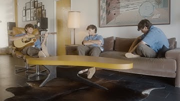 Kevian Kraemer - Attention (Stripped) - Official Video