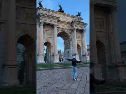 WELCOME Good Night in Milan (Arco della Pace) #shorts - YouTube