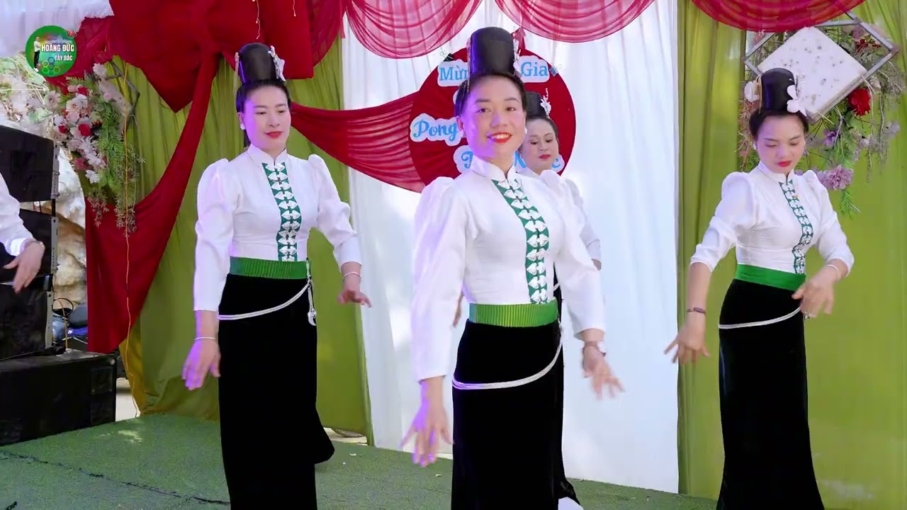 MÚA INH LẢ ƠI   ĐỘI MÚA BẢN THẲM - MỪNG TÂN GIA -  GIA ĐÌNH PONG LƯƠNG & THOA NGỌC