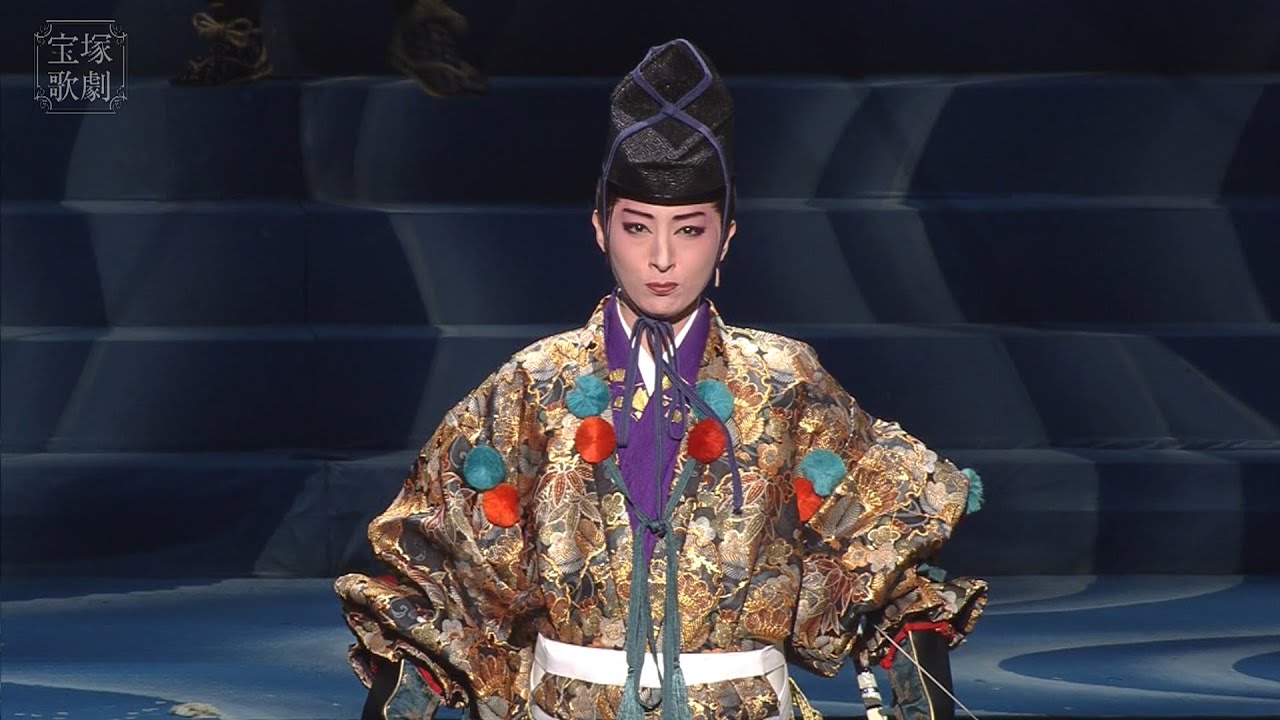 宝塚 月組 暁のローマ  レ・ビジュー・ブリアン Amazon.co.jp: 暁のローマ／レ・ビジュー・ブリアン -きらめく