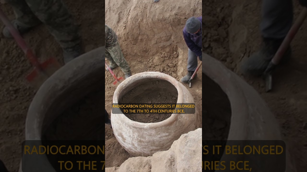 Why Does a 2500-Year-Old Clay Pot Remain Intact? 