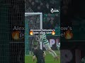 Alexander Schwolow FLYING save 🦸‍♂️