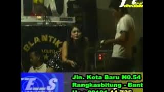 Mela Barbie Darah Muda
