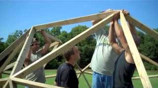 BUILDING A 2V GEODESIC DOME.