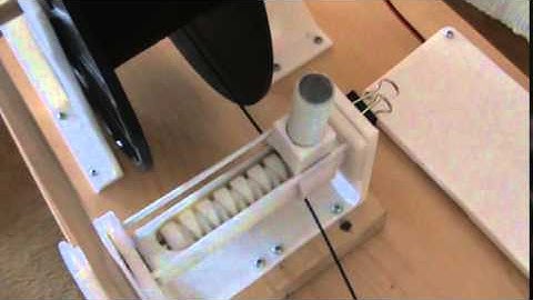 Hugh Lyman V5 Filament Extruder making Black Filament