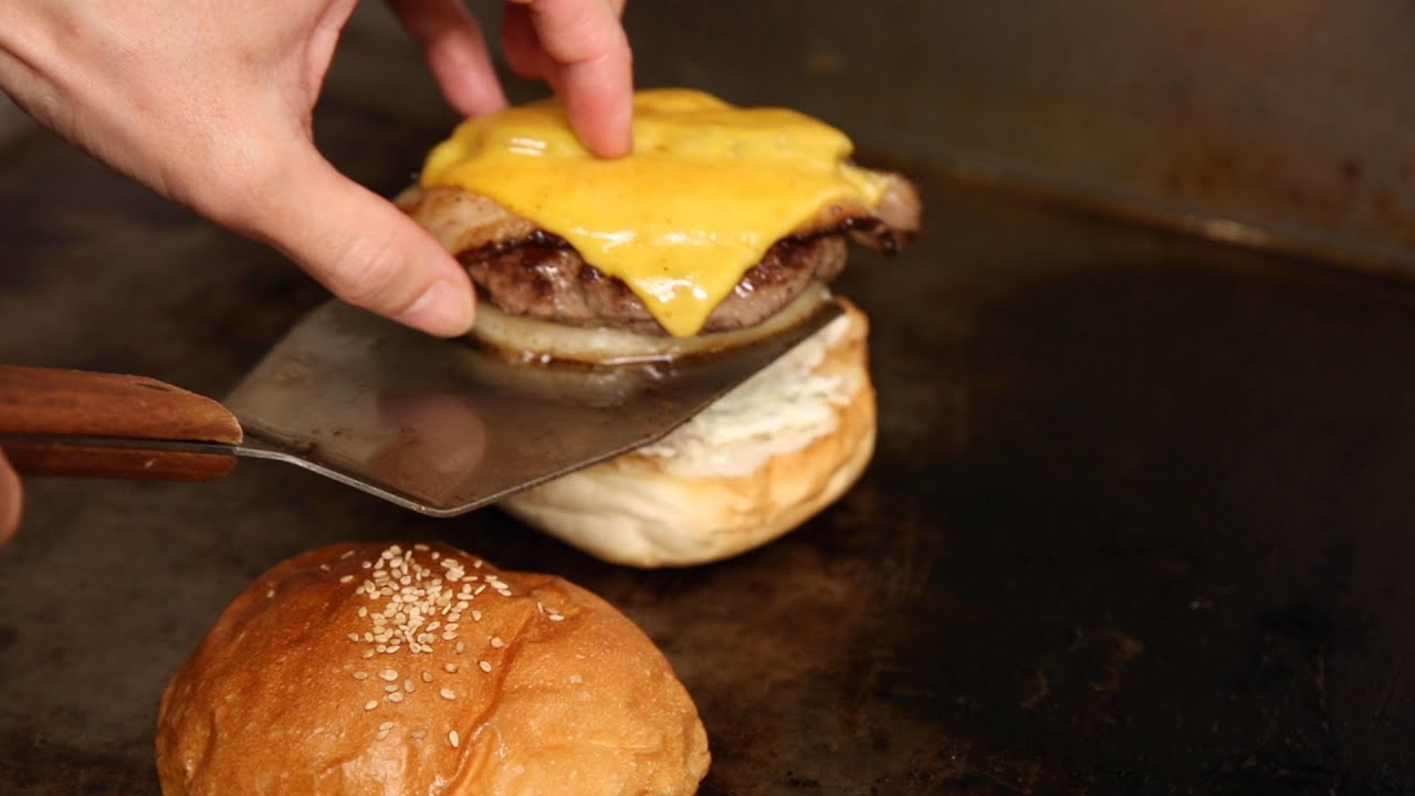 大人気店が作る絶品ハンバーガーとサンドウィッチの作り方