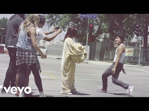 Waze & Odyssey vs R. Kelly - Bump & Grind 2014 (Official Video)