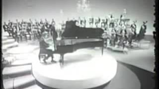 George Gershwin - "Liberace" - LIVE!