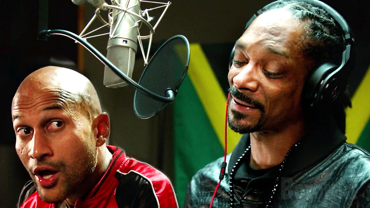 Snoop Dog sings Christmas songs | Pitch Perfect 2 | CLIP Snoop Dog sings Christmas songs | Pitch Perfect 2 | CLIP