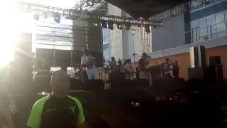 Plastiko-prende la luz festival jóvenes que mueven