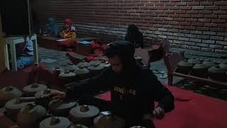Ladrang Mandraguna Pelog