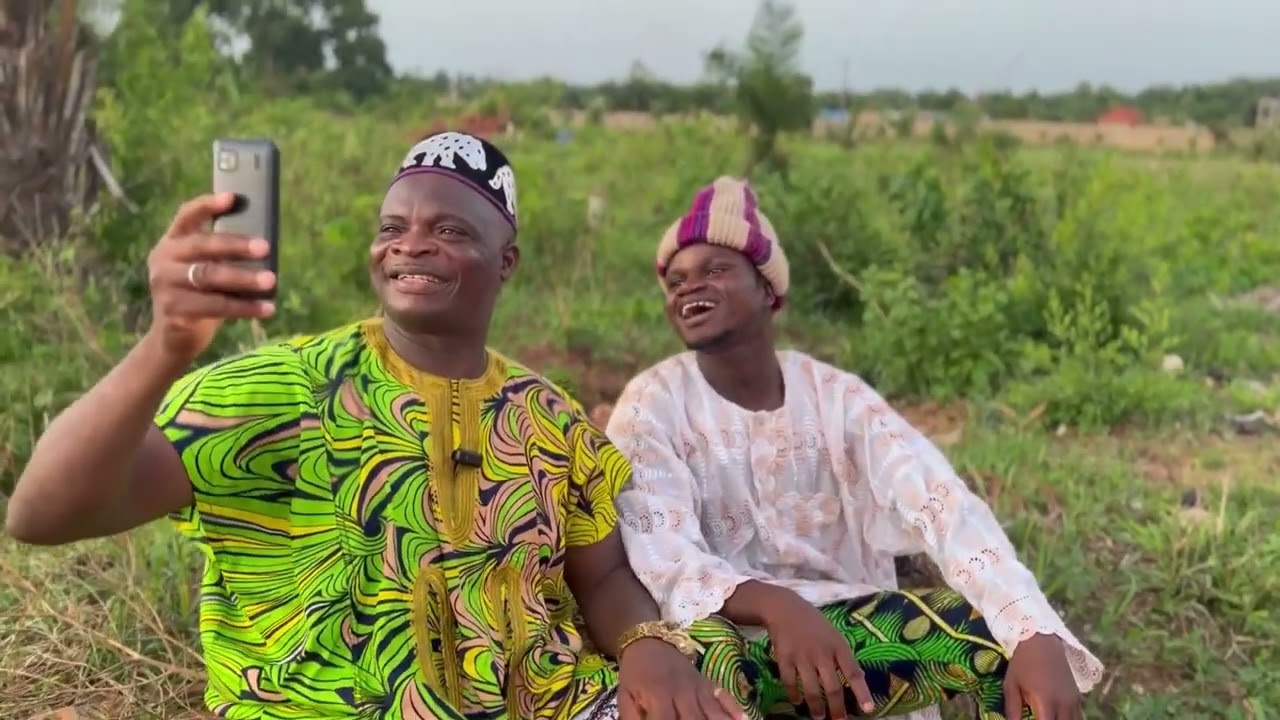 Les villageois malins - PIPI WOBAHO