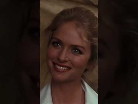 Подписывайся! Новые видео каждый день! #фильмы #фильм #кино #комедия #шпионыкакмы #1985 #shorts