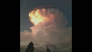 this cloud looks like it has a shield.