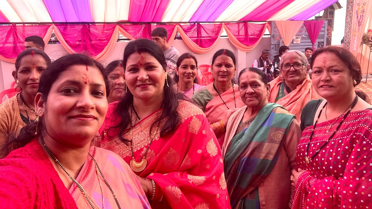 🌷🌹 थान तेरौ सजिगै तेरा नवरात्रां अैगेन 🌷🌹 नवरात्रों में माँ भगवती का मधुर गढ़वाली भजन 🌸🌺With Lyrics 