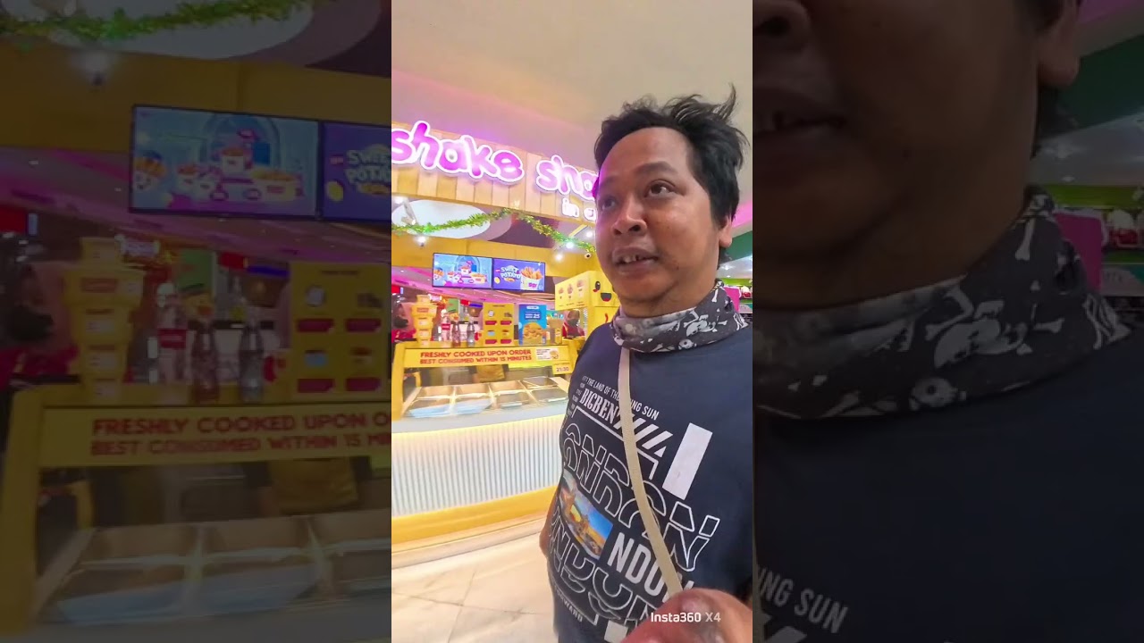 ngambil food di pesona squre 