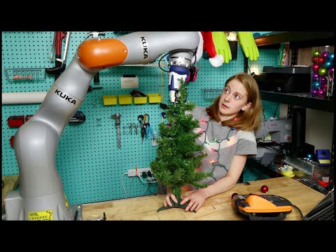 LIVESTREAM: Decorating a Christmas tree with a robot - Simone Giertz decorates christmas tree