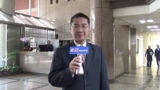 行政院發言人徐國勇向鄉親們拜年