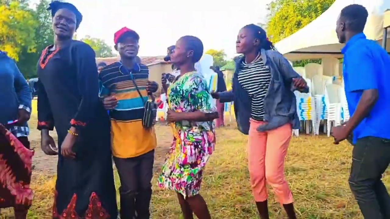 Tojilin na community by Lasu eyobo ft Abu sok