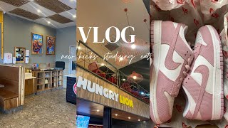 Messy Vlog: Triple burger, Studying, Laundry, Netcare visit, finally did my hair and more|