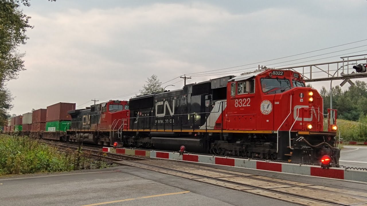 [K3H Hornshow!] CN 8322 leads Q11791-06 at Hampton! 
