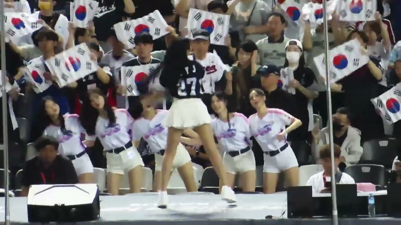 《12強日韓戰》南韓應援團 南韓啦啦隊 #premier12 #プレミア12 #12強 20241115 台北大巨蛋