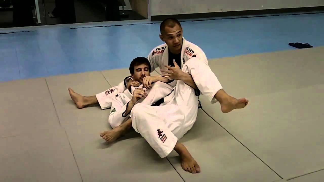 BJJ Breakdown How to Do the Bow and Arrow Choke YouTube