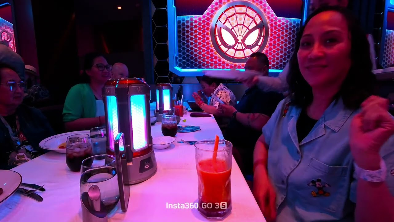 Disney Treasure - Worlds of Marvel dining 