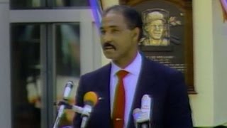 Billy Wiliams Delivers Hall Of Fame Induction Speech