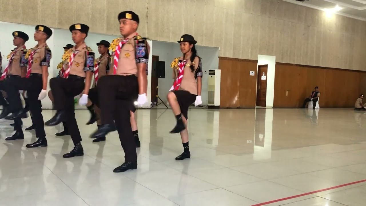 JUARA 1 PBB KREASI KWARCAB BULELENG