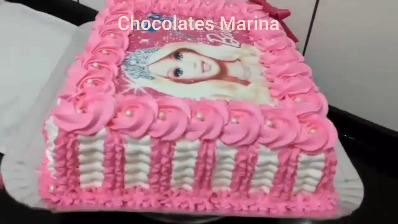 Bolo Barbie chantilly 