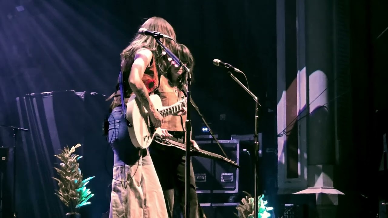 Larkin Poe ......... Bluephoria