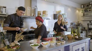Download Lagu Wat drink je bij Indisch eten? MP3 Download Lagu Wat drink je bij Indisch eten? MP3