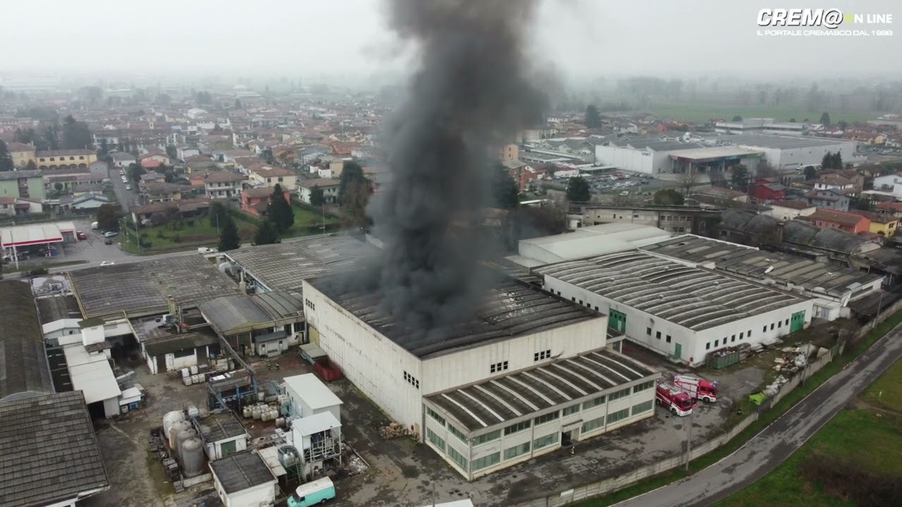Cremaonline: Vasto incendio alla Industria meccanica lombarda di Offanengo