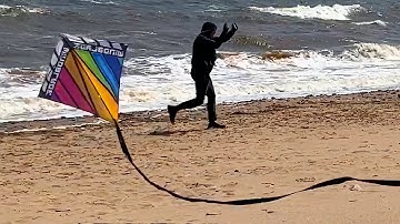 🪁 Vliegers vs. drones — 3 vliegervoordelen — Vliegen met de "WindBlade" Dual Control Stunt Kite v...