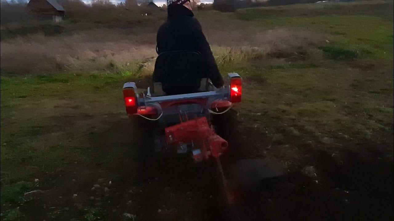 Кмз видео. Плуг кмз 012.