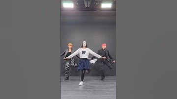 funny?? @ELAST #samsung #alarm #dance #elast #funny #creepy #trending #reels #youtubeshorts