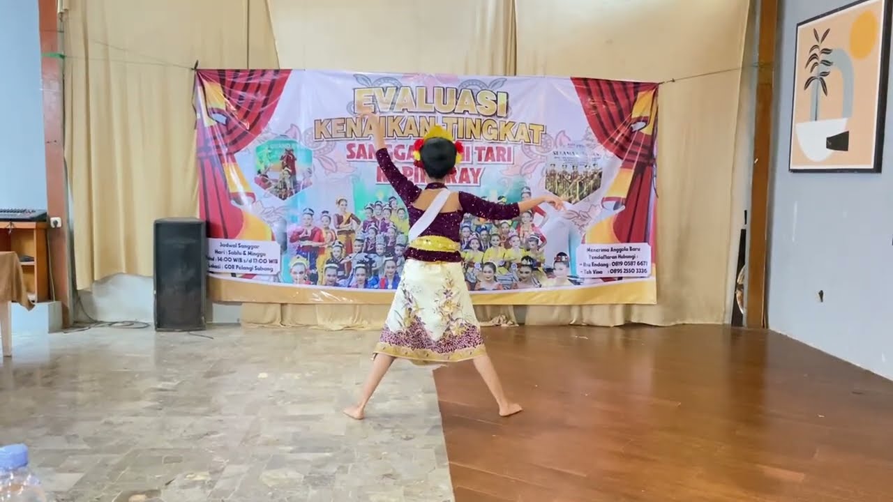 Novelian Tari Kala Ider Evaluasi Kenaikan Tingkat Sanggar Tari Kapiraray Subang 2025