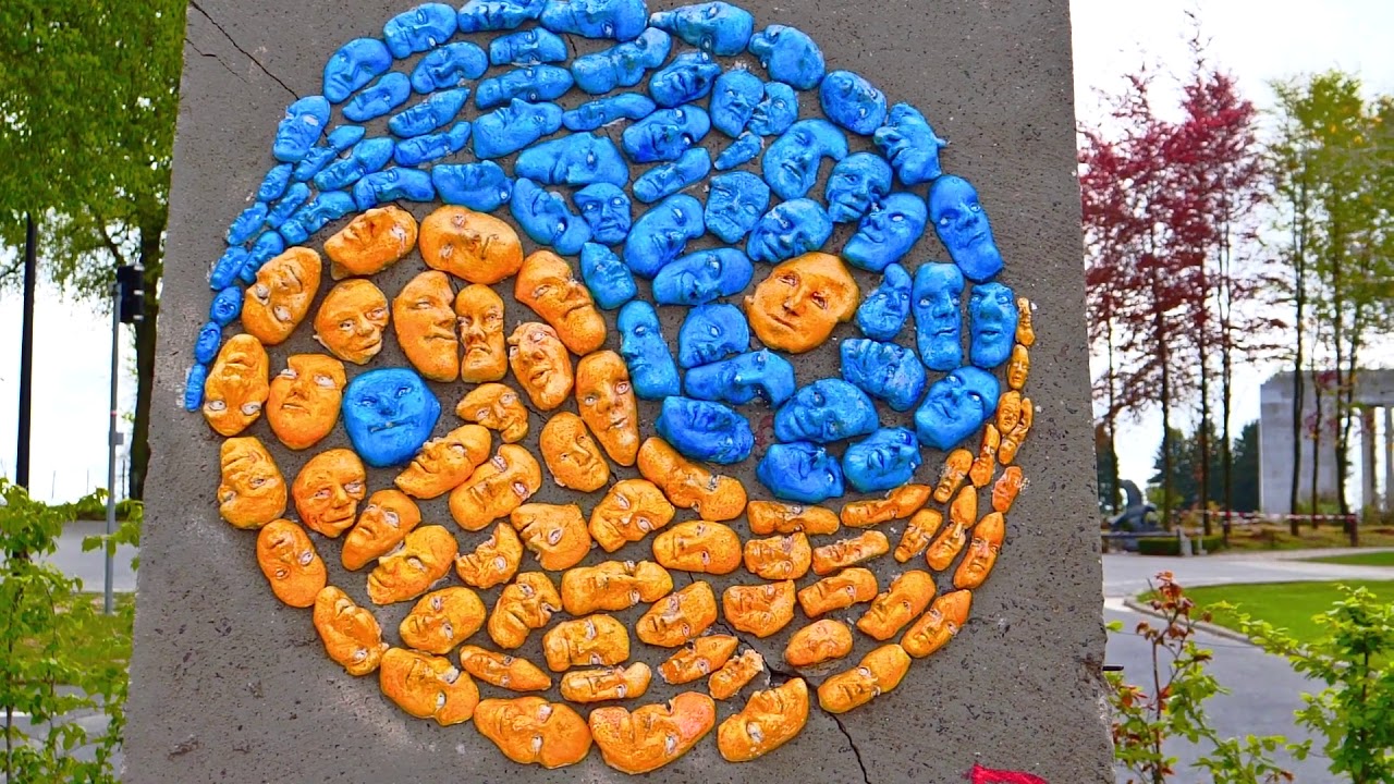 Art Liberty. From the Berlin Wall to Street Art Free outdoor