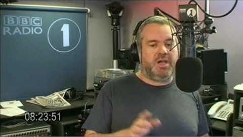 Moyles - John Barrowman on the phone (Web Streaming Fri 31 Jul 08:17-08:27)