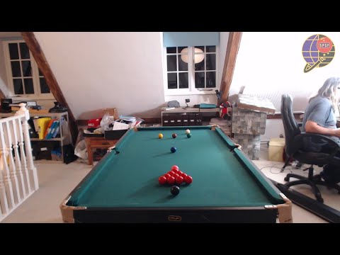 Me1 vs Me2 Snooker with Richard Herring: Frame 170