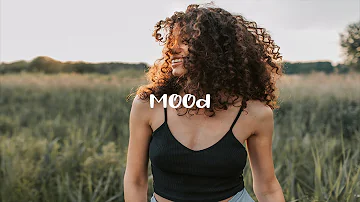 24kGoldn - Mood (feat. Iann Dior)