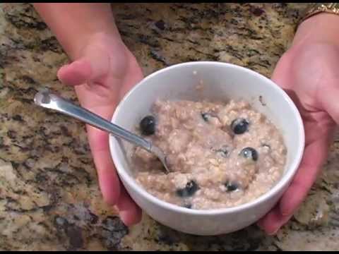 old-fashioned-blueberry-oatmeal