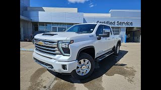 2024 Chevrolet Silverado High Country \/ 3500HD \/ Truck \/ Iridescent Pearl Tricoat - 24N158