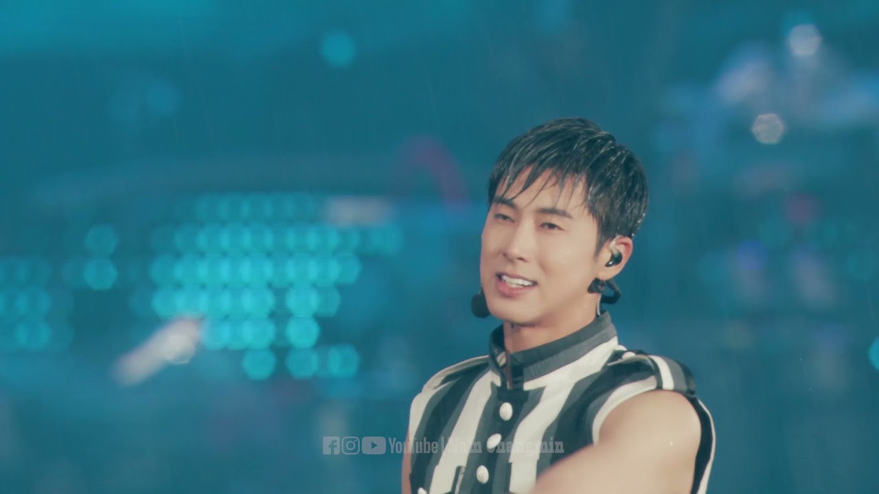 東方神起 / One and Only One - YouTube