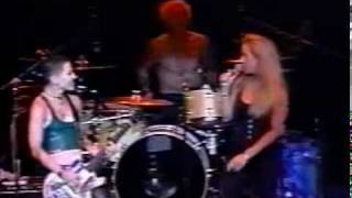 Joan Jett and Cherie Currie - Cherry Bomb Live 2001 chords