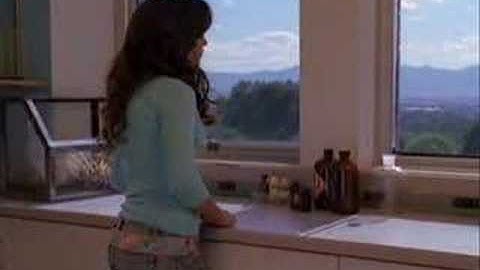 Gotta Go My Own Way - Troyella