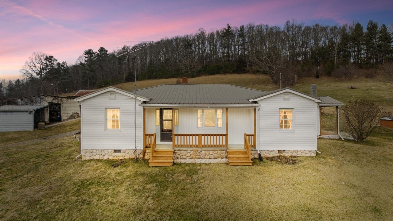 1849 Stroupe Mountain Rd, Wytheville, VA