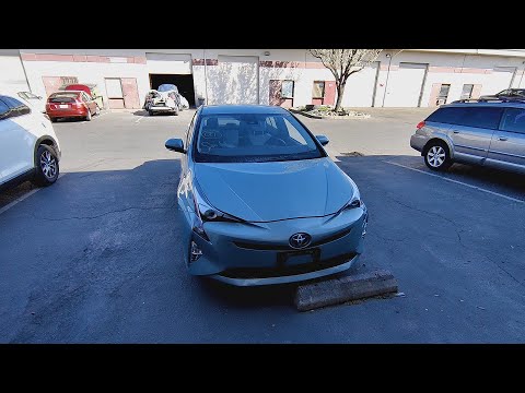 Video: Har 2016 Prius et reservedæk?