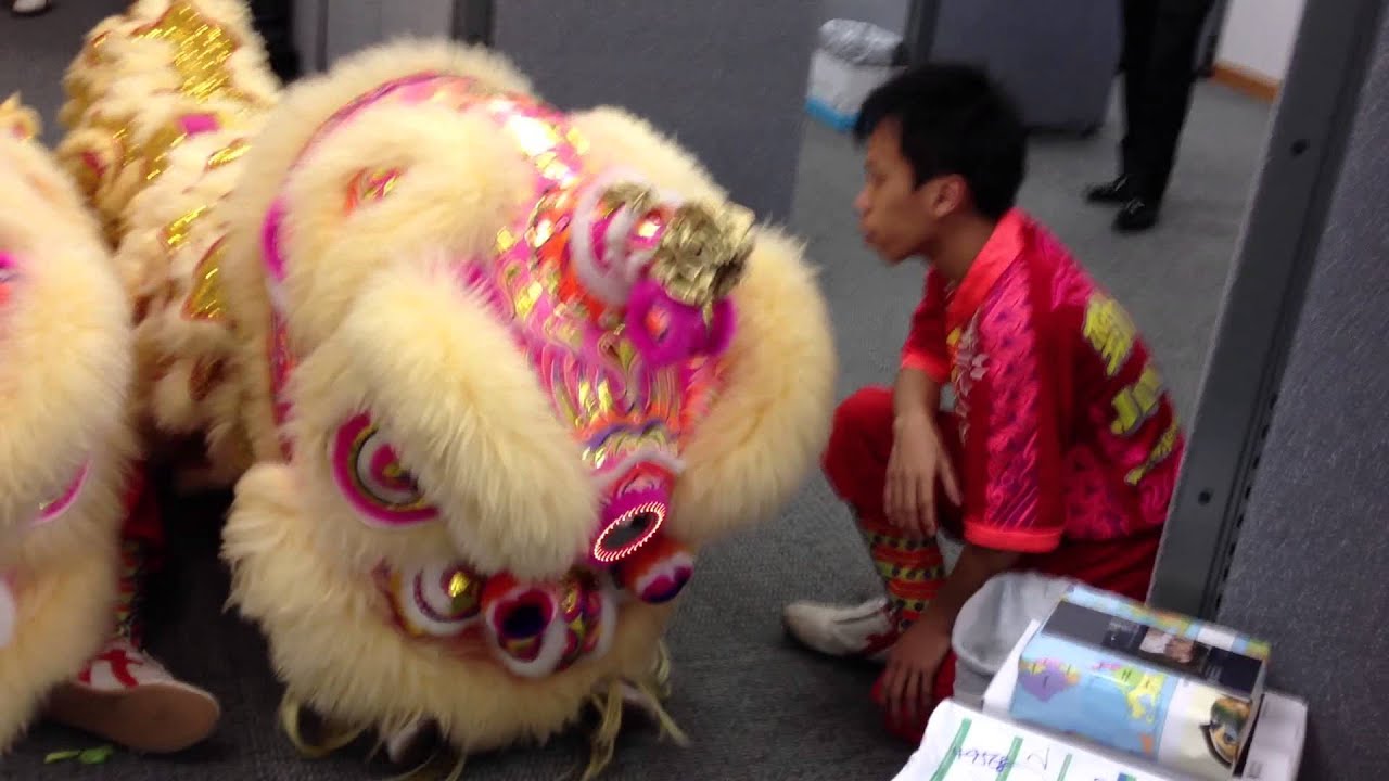 Lunar New Year 2013 Lion Dance Standard Chartered Bank